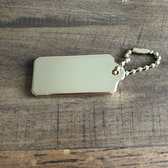 Coach New York Gold Tone Bag Charm Hang Tag Keychain Solid Metal - Picture 2 of 6
